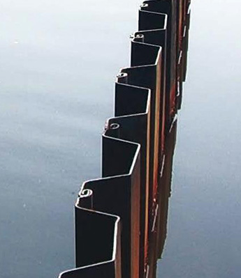 Palplanche métallique