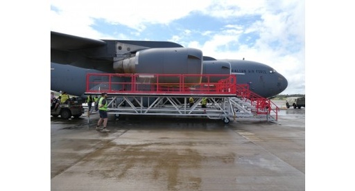 Quai de maintenance des moteurs de C-17A Globemaster III