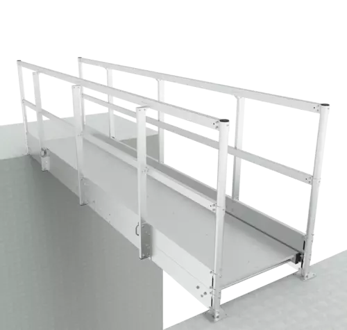 Passerelle de franchissement en caillebotis acier
