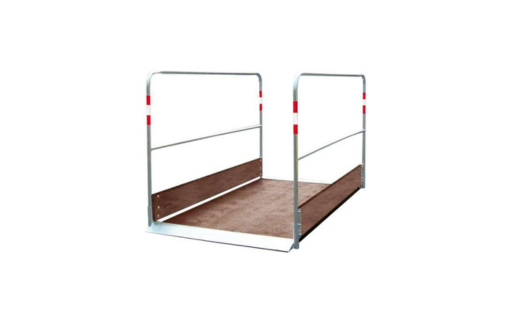 Passerelle d'accès en bois pour chantier